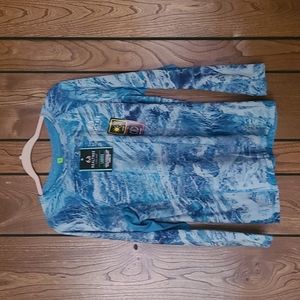 Ladies real tree fishing shirt